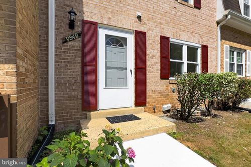 9849 Lakepointe Dr, BURKE, VA, 22015-1825 | Card Image