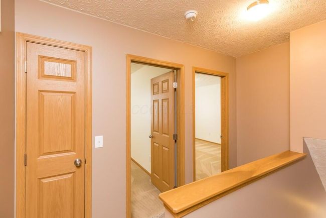5975 Pennington Creek Dr, Condo with 3 bedrooms, 3 bathrooms and null parking in Dublin OH | Image 32