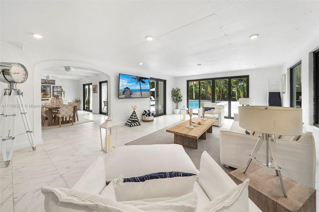 321 Costanera Rd, House other with 5 bedrooms, 7 bathrooms and null parking in Coral Gables FL | Image 43