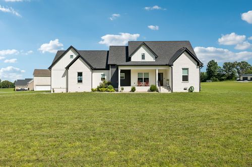 104 Aplin Branch Rd, Cottontown, TN, 37048-9243 | Card Image