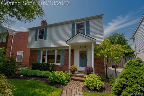 1383 Whittier Rd, Grosse Pointe Park, MI, 48230-1113 | Card Image