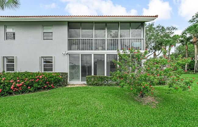 APT-101 - 7372 Lake Meadow Way, Condo with 3 bedrooms, 2 bathrooms and null parking in Boynton Beach FL | Image 35