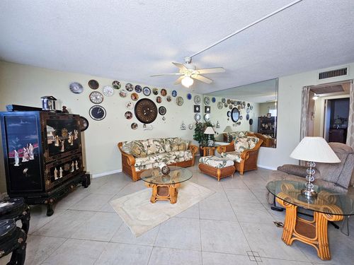 131 Somerset G, West Palm Beach, FL, 33417-2122 | Card Image