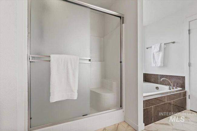 3074 N Greengate Way, House other with 5 bedrooms, 4 bathrooms and 2 parking in Star ID | Image 16