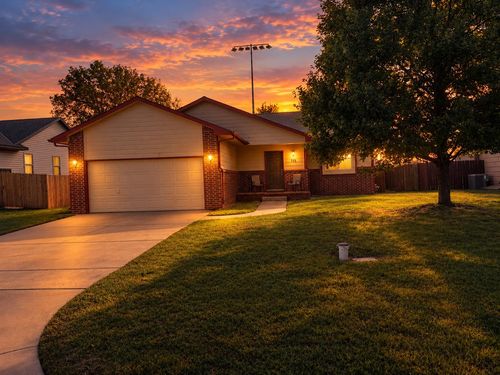 715 E Laramie Cir, Maize, KS, 67101 | Card Image