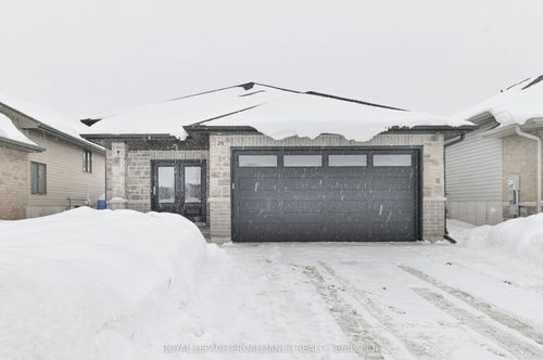 29 Cedar Park Cres, Quinte West, ON, K8V0J1 | Card Image