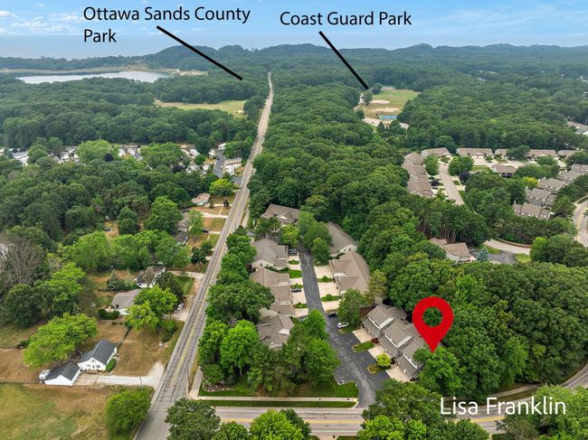 Condo location w 2 parks and beyond that | Image 10