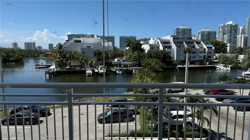 316-400 Kings Point Dr, Sunny Isles Beach, FL, 33160-4776 | Card Image