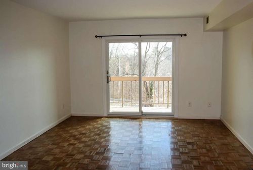 apt-c2-5420 Valley Green Dr, WILMINGTON, DE, 19808-3542 | Card Image