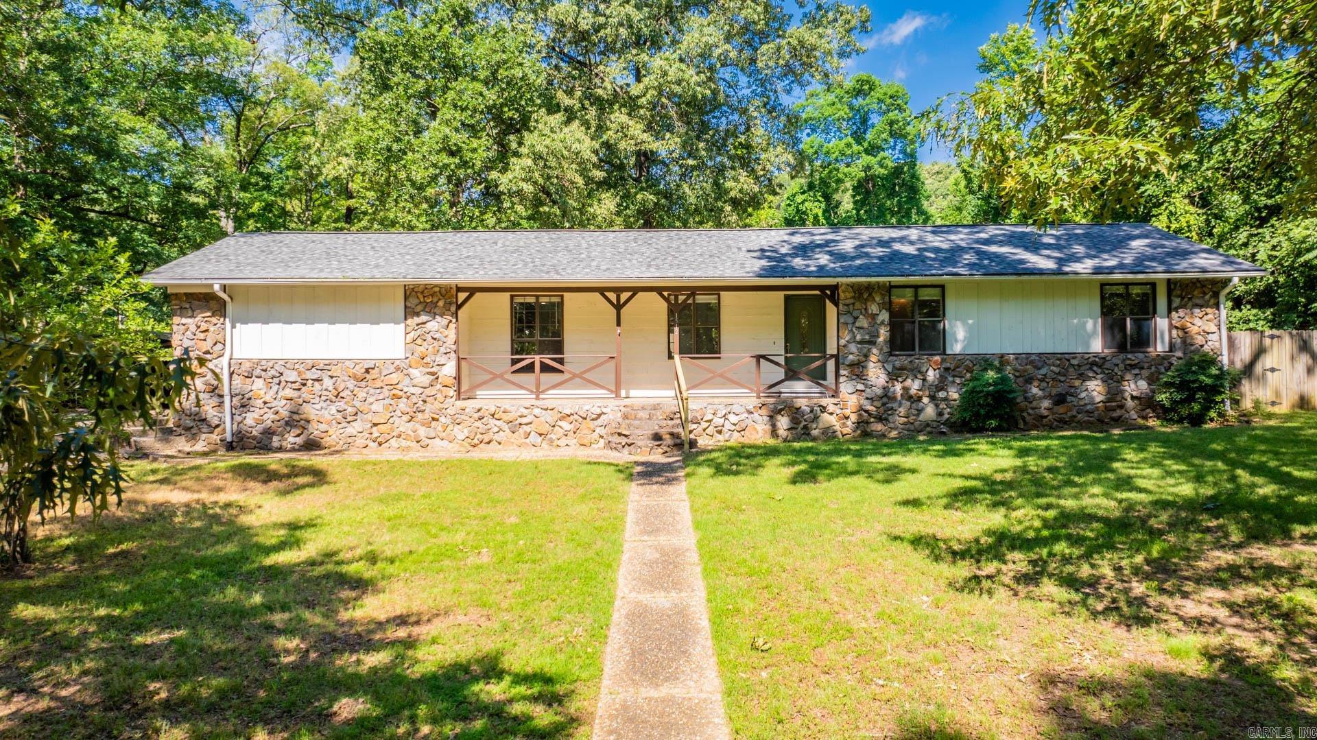 Foxrun Rd, Benton, AR 72019