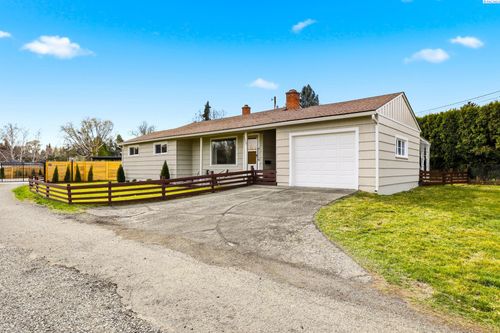 324 Wyman Drive, Yakima, WA, 98902 | Card Image