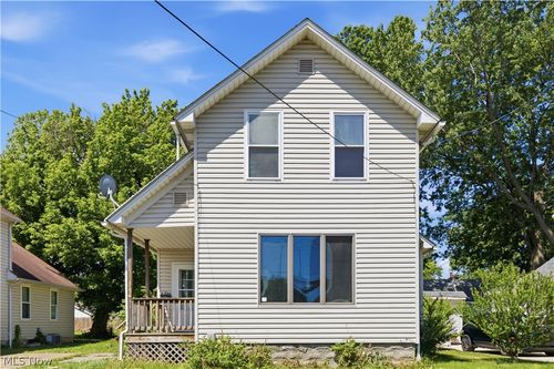 1756 Livingston Ave, Lorain, OH, 44052-3749 | Card Image