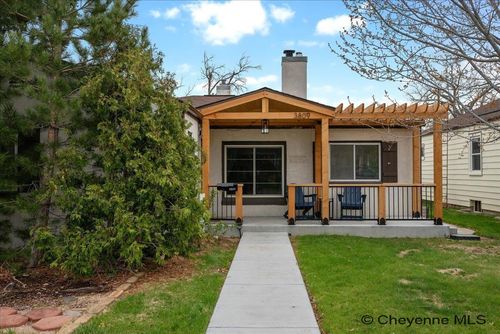 3809 Dey Ave, Cheyenne, WY, 82001-1058 | Card Image