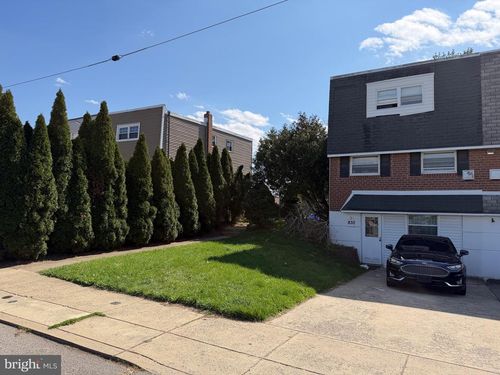 830 Lawler St, PHILADELPHIA, PA, 19116-3436 | Card Image