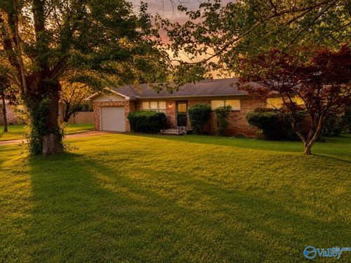 1706 Club View Drive Nw, Huntsville, AL, 35816 | Card Image