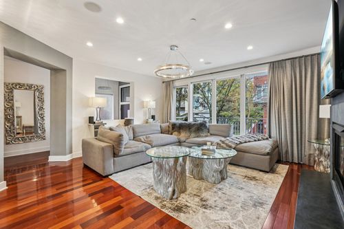25-25 Vela Way, Edgewater, NJ, 07020-1563 | Card Image