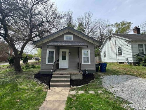 2359 E High St, Davenport, IA, 52803-2308 | Card Image