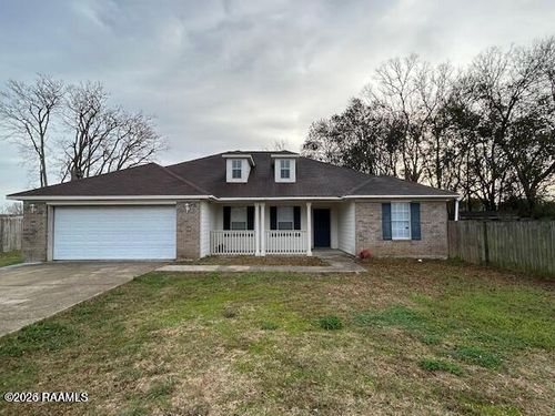 136 Kirkwood Ln, Youngsville, LA, 70592-5325 | Card Image