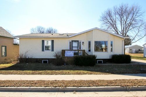 417 Main St, Courtland, MN, 56021-2010 | Card Image