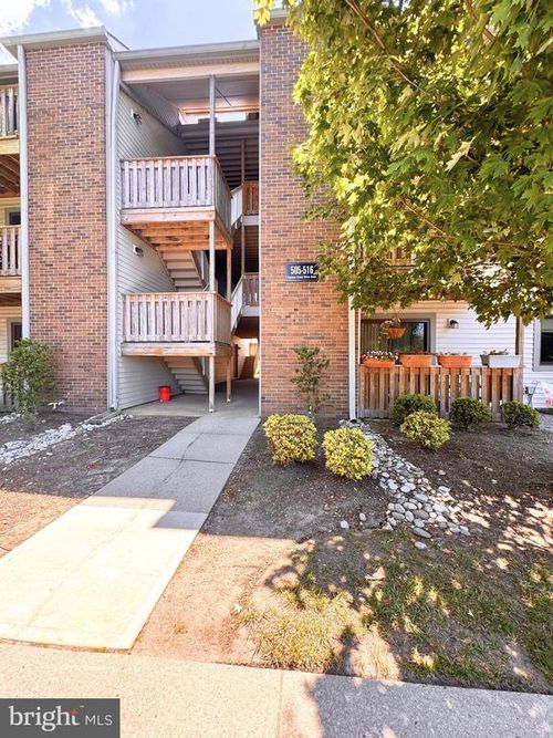 513 Ravens Crest Dr, Plainsboro, NJ, 08536-2483 | Card Image