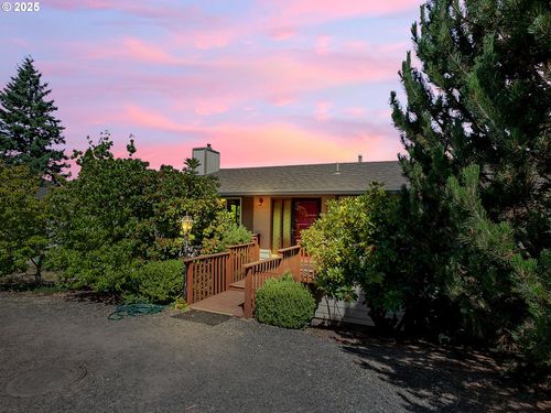 22805 Sw Highland Dr, Sherwood, OR, 97140-7084 | Card Image