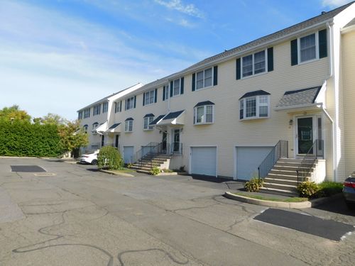 apt-2-13-22 Main St, Danbury, CT, 06810-8088 | Card Image