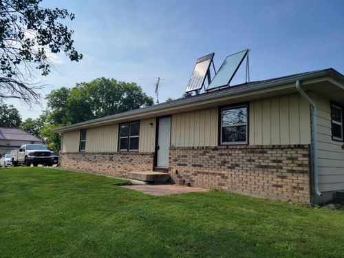 205 Sharon St, DARIEN, WI, 53114-1503 | Card Image