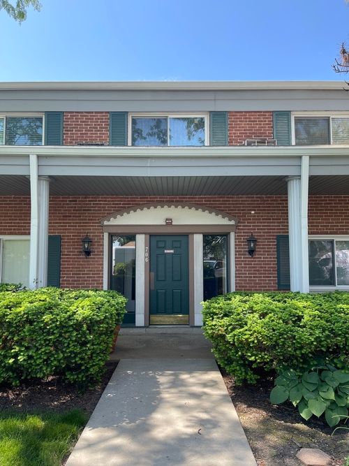 204-706 E Algonquin Rd, Arlington Heights, IL, 60005-4354 | Card Image