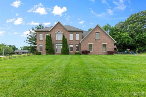 807 Caribou Ct, Cape Girardeau, MO, 63701-4900 | Card Image