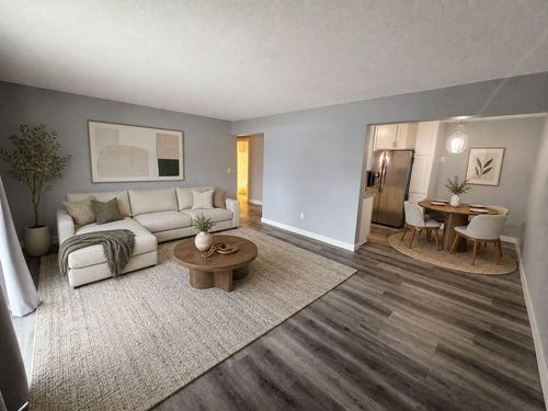 104-3155 Old Highway 8, Minneapolis, MN, 55418-2564 | Card Image