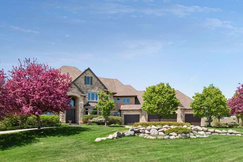 225 Calamus Cir, Medina, MN, 55340-9227 | Card Image