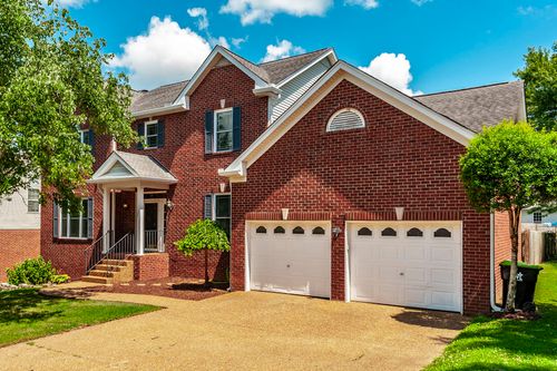 717 Vauxhall Dr, Nashville, TN, 37221-4647 | Card Image
