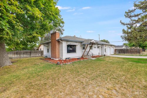 305 Borah Ave, Twin Falls, ID, 83301-4726 | Card Image