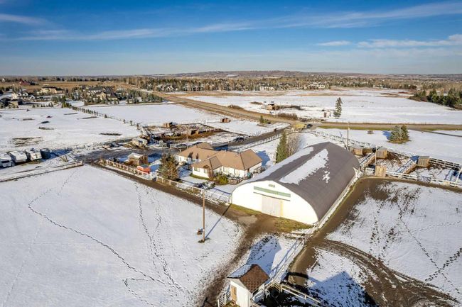 240037 Range Road 31, Home with 4 bedrooms, 2 bathrooms and 2 parking in Rural Rocky View County AB | Image 3