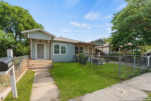 1327 W French Pl, San Antonio, TX, 78201-6352 | Card Image