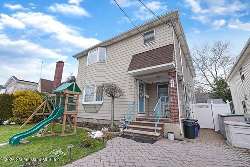445 Stewart Ave, Staten Island, NY, 10314-1937 | Card Image