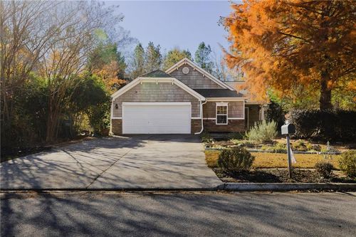 430 Autumn Creek Dr, Dallas, GA, 30157-7182 | Card Image