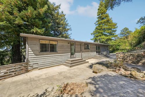 9333 Redtail Hawk Ln, Cotati, CA, 94931-9658 | Card Image