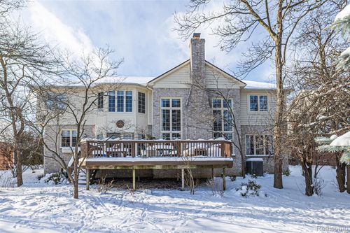 3716 Sleepy Fox Dr, Rochester Hills, MI, 48309-4517 | Card Image