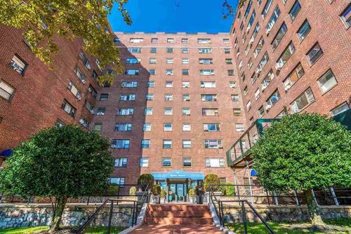 7q-6515 Kennedy Blvd, West New York, NJ, 07093-4208 | Card Image