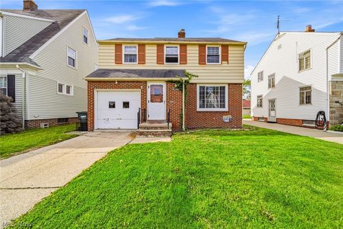 21790 Kennison Ave, Euclid, OH, 44123-1913 | Card Image