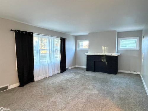 816 Haskell St, Burlington, IA, 52601-3033 | Card Image