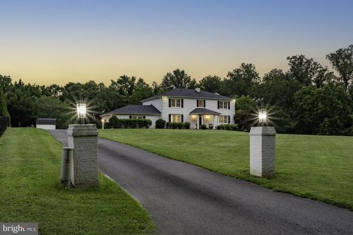 13111 Springdale Estates Rd, Clifton, VA, 20124-1424 | Card Image
