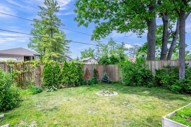 28 Dyer Dr, House attached with 4 bedrooms, 2 bathrooms and 4 parking in Wasaga Beach ON | Image 23