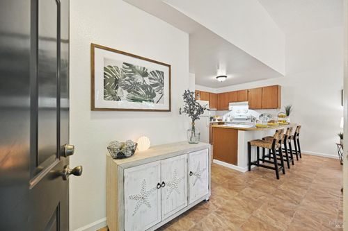 43 Creek Ct, Cotati, CA, 94931-5143 | Card Image