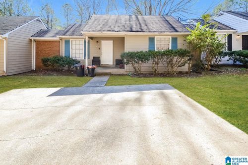 421 Valley Crest Dr, Birmingham, AL, 35215-8440 | Card Image