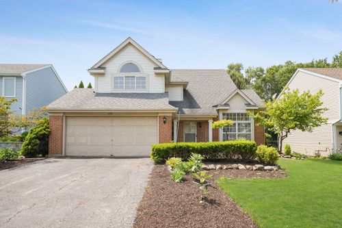 1678 Penny Ln, Bartlett, IL, 60103-7401 | Card Image
