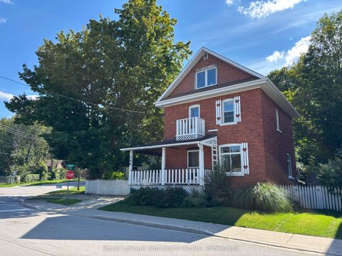 135 Edwin St E, Meaford, ON, N4L1C4 | Card Image