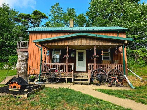 228 Sandmine Ln, Punxsutawney, PA, 15767-4636 | Card Image