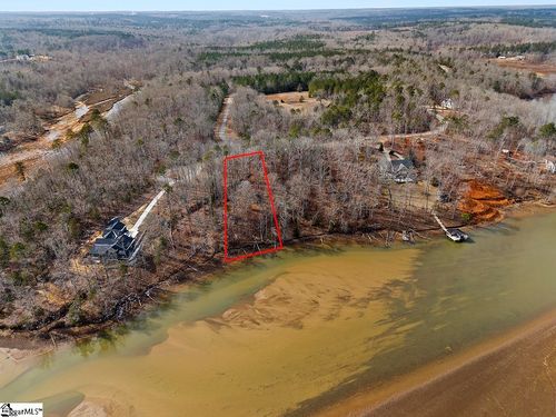 429 Terrapin Pointe Rd, Hodges, SC, 29653-9264 | Card Image